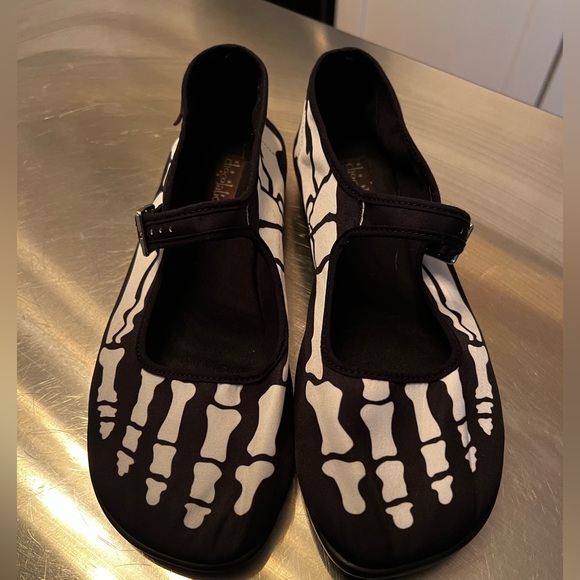 hot chocolate Shoes Euc Hot Chocolate Brand Skeleton Print